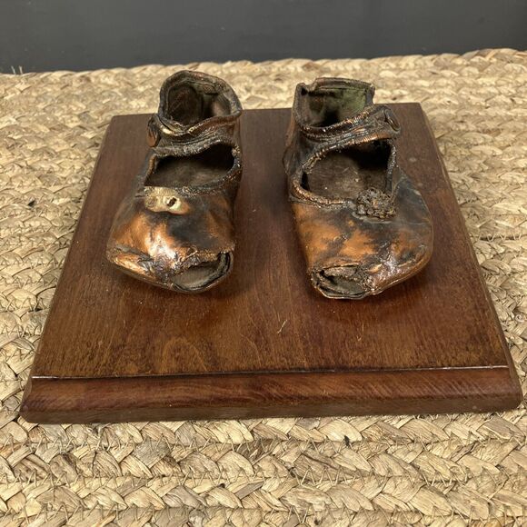 Vintage Bronzed Dipped Children's Baby Shoes Booties Babyshower - Picture 1 of 6